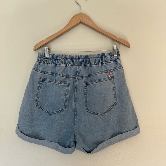 HOT TOPIC Studio Ghibli My Neighbor Totoro Elastic High-Waisted Denim Shorts - Picture 4 of 8